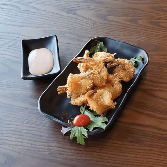 S4. Deep Fried Shrimp (6 Pcs) 凤尾虾 (6)